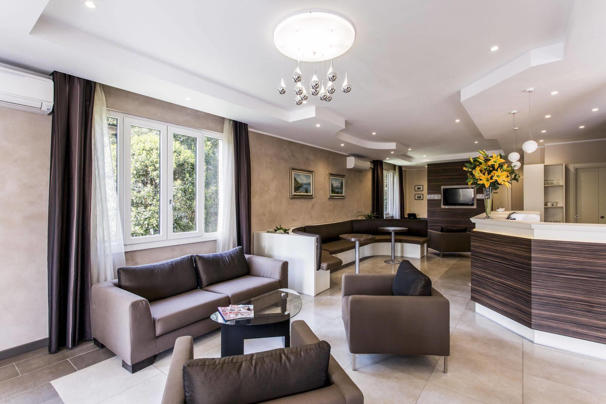 Sorriso Hotel Toscolano Maderno