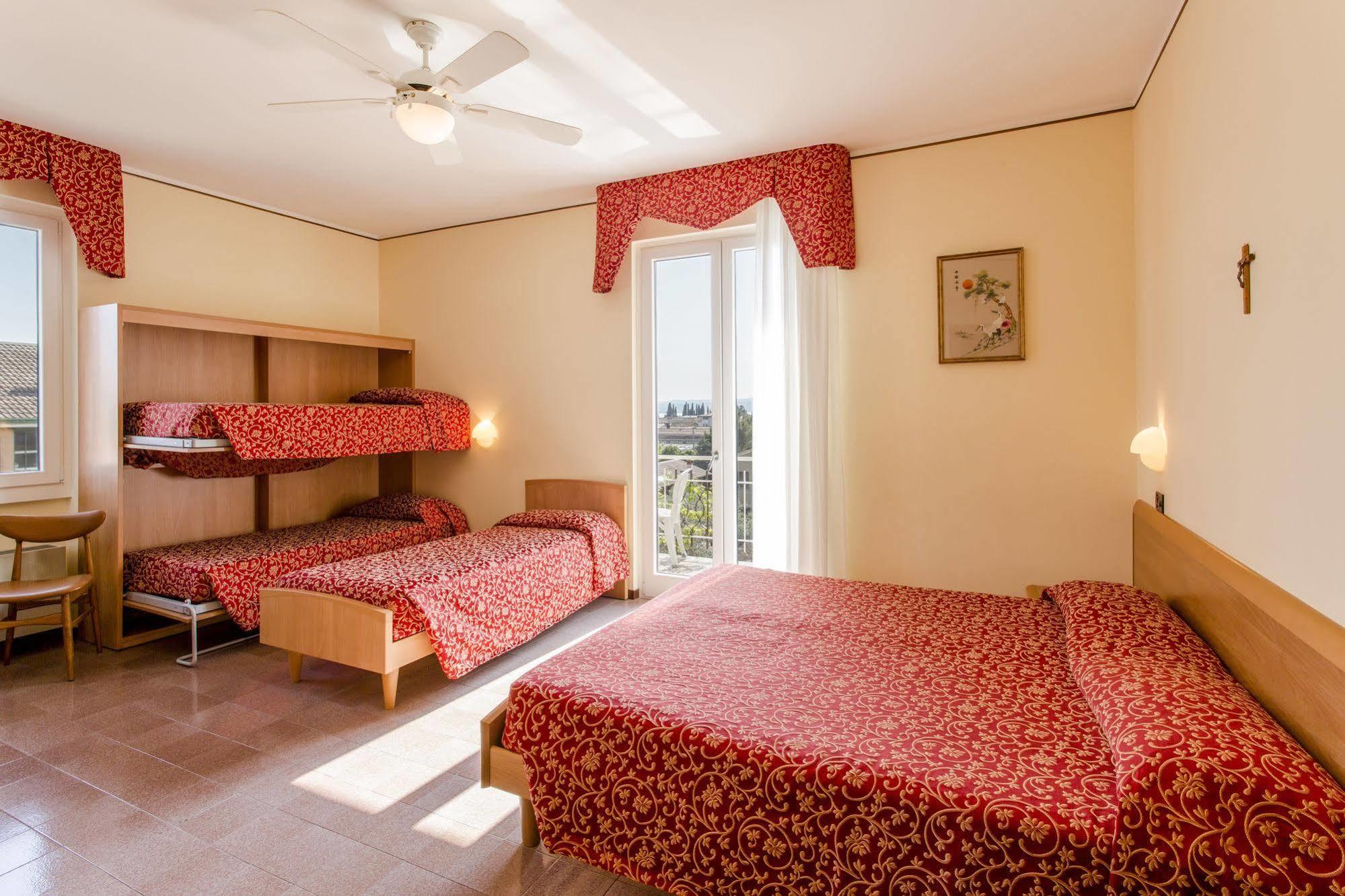 Sorriso 3* Toscolano-Maderno